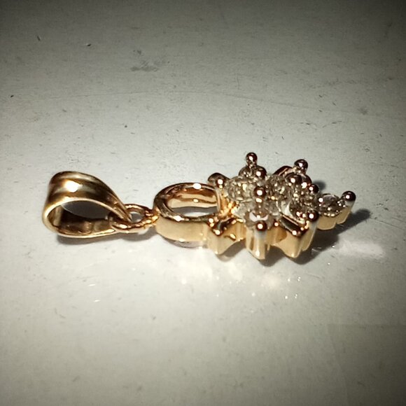 14Kt Yellow Gold ¼-Carat Champagne Diamond Cluster Pendant - Picture 3 of 4
